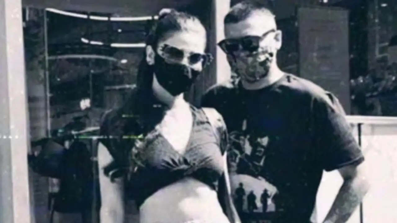 Shruti Haasan drops a PHOTO with beau Shruti Haasan Instagram