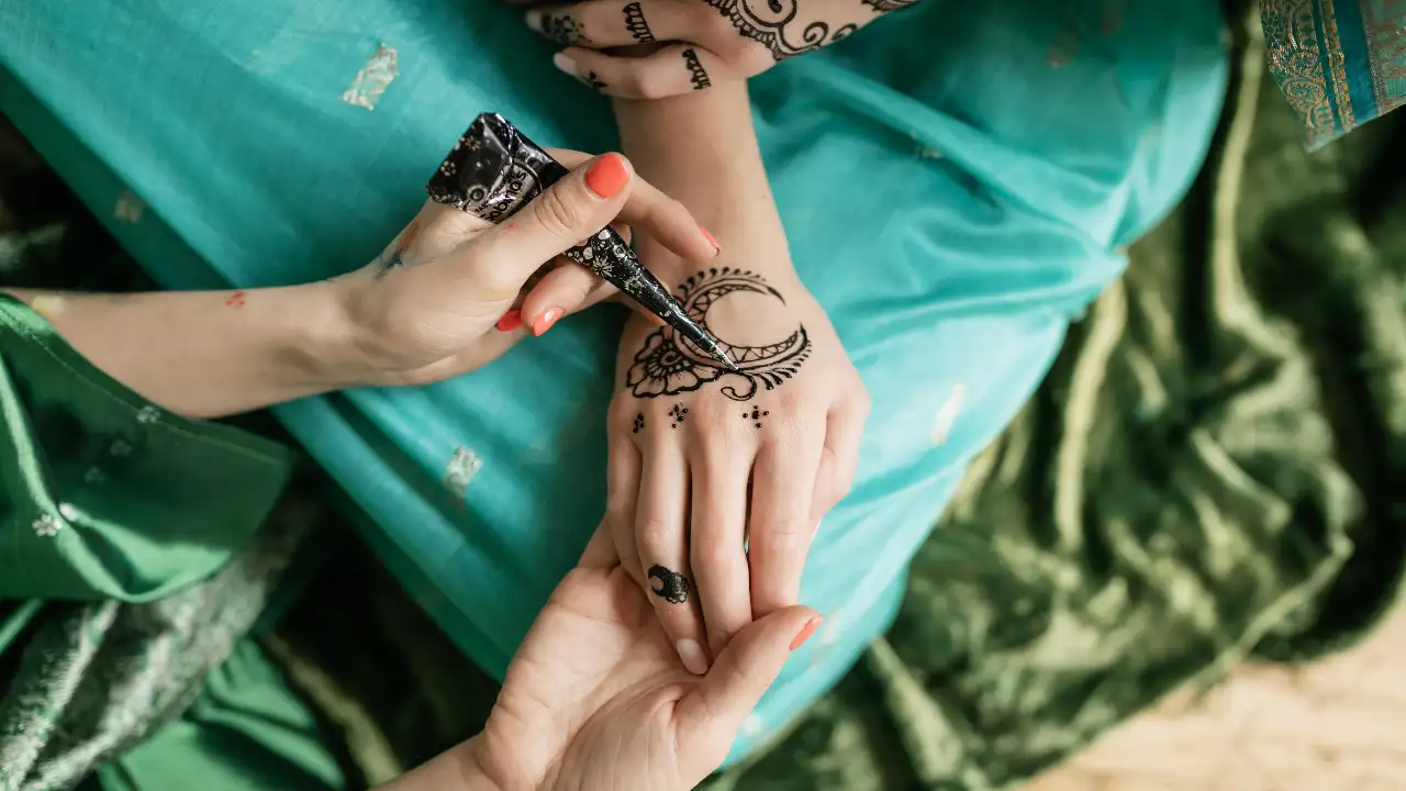 A bride's mehendi function Pexels